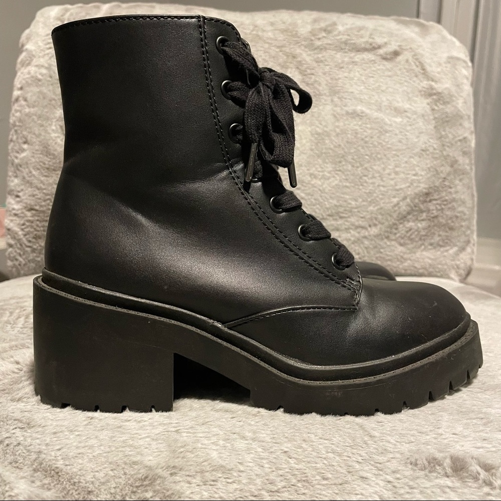 Womens Black Heeled Lace Up Boots